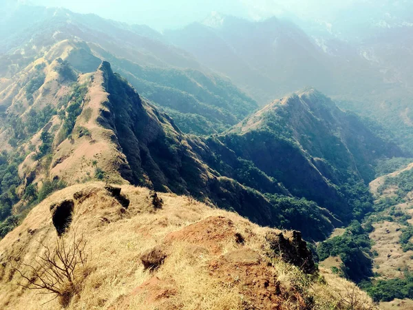 Uma Vista Panorâmica Das Colinas Rochosas Mahabaleshwar Ponto Elphinstone Mahabaleshwar — Fotografia de Stock