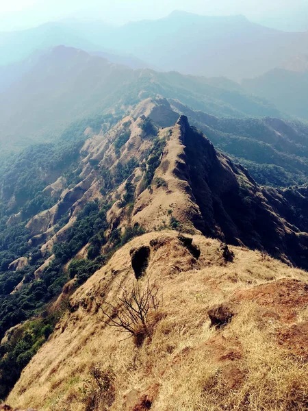 Die Nebligen Hügel Von Mahabaleshwar Vom Elphinstone Point Maharashtra Indien — Stockfoto