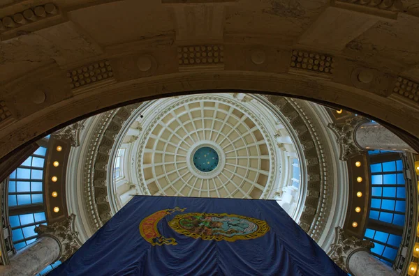 Bajo Ángulo Cúpula Dentro Del Capitolio Estatal Idaho — Foto de Stock