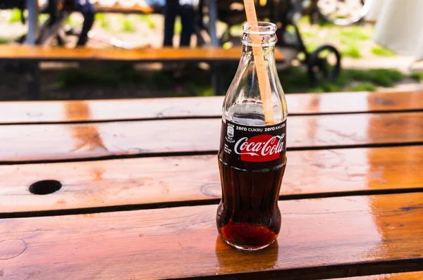 Poznan Poland May 2019 Coca Cola Zero Bottle Standing Wooden — Stock Photo, Image