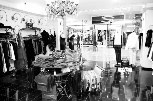Boutique mode deals