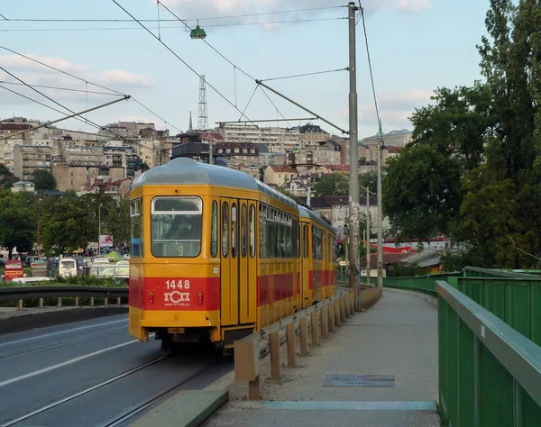 Belgrade Serbia Mei 2014 Belgrado Servië Mei 2014 Tram Passeert — Stockfoto