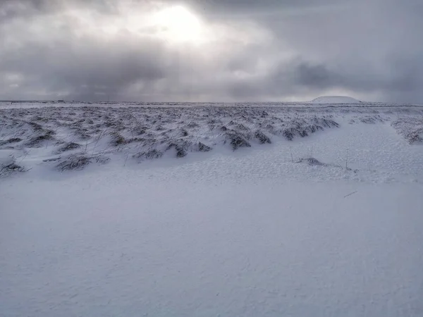 Прекрасный Снимок Снежной Исландии — стоковое фото
