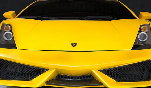 Cancun Mexico Mayıs 2021 Vista Frontal Lamborghini Amarillo — Stok fotoğraf