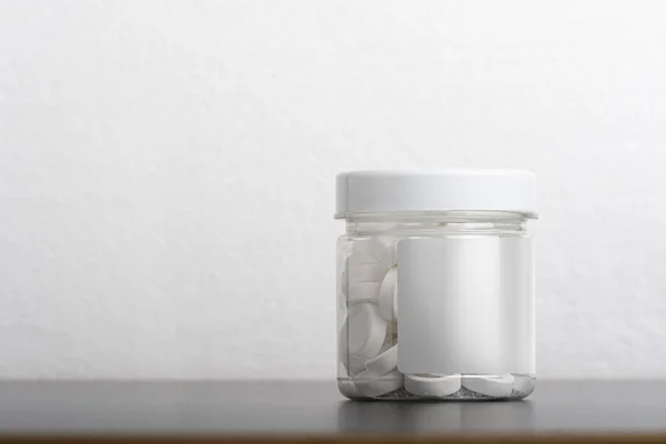 Mint Pills Plastic Bottle Front White Background Editable Mock Series — Stock Photo, Image