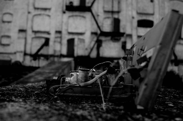 Grayscale Shot Tools Abandoned Factory Site — Stock Photo, Image