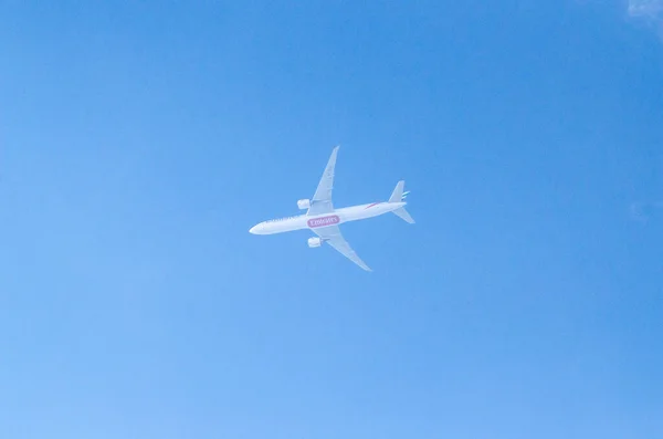 Acharnai Grécia Junho 2021 Visão Para Baixo Névoa Céu Azul — Fotografia de Stock