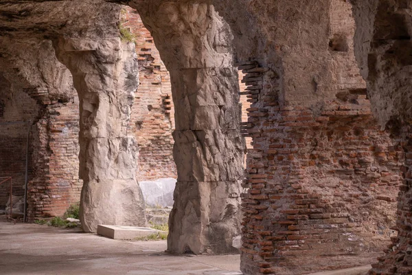 Colunas Anfiteatro Romano Cápua — Fotografia de Stock