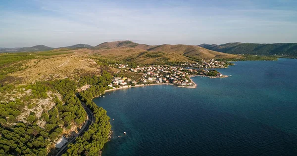 Vzdušný Výhled Středozemní Břeh Nad Adriatickým Mořem Směrem Zaborskému Městu — Stock fotografie