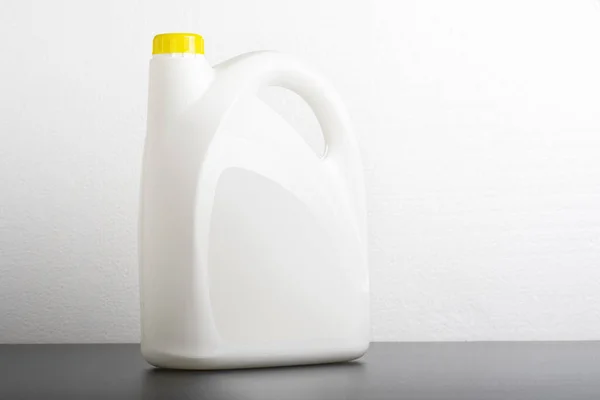Una Botella Detergente Cocina Frente Fondo Gris Claro Serie Maquetas —  Fotos de Stock