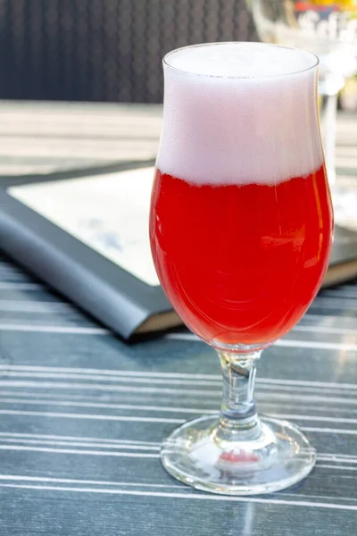 Närbild Röd Alkoholhaltig Cocktail — Stockfoto