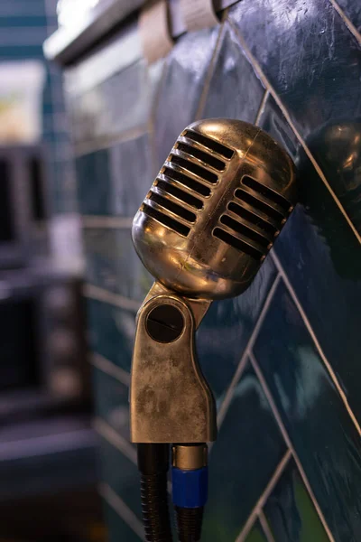 Close Retro Microphone Concert — Stock Photo, Image