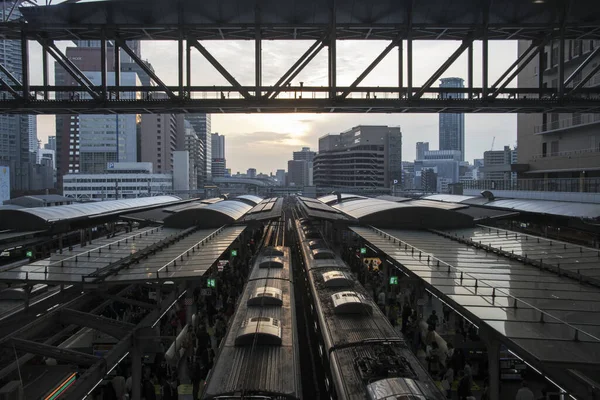 日本大阪 2019年12月16日 日本大阪 2019年11月27日 日本大阪火车站大楼的内景 — 图库照片