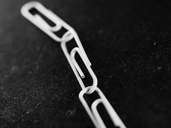 Chain Made Many Paper Clips Table — Stockfoto