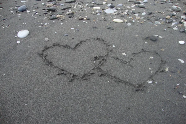 Two Hearths Drewn Sand Beach Many Stones — Stok fotoğraf