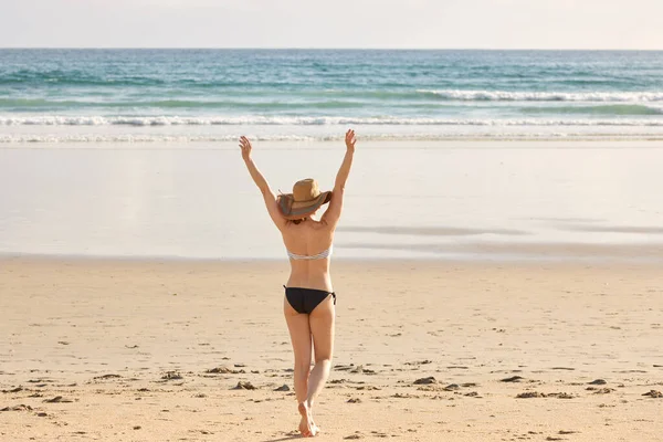 Girl Bikini Strolling Shore Beach Raising Her Arms — Stock Fotó