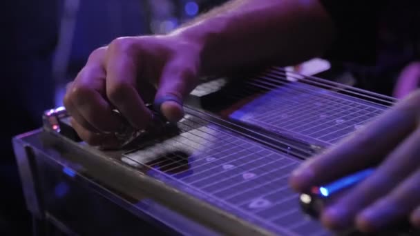 Stüdyodaki Profesyonel Müzisyen Kapat — Stok video