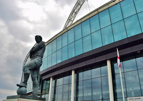 London United Kingdom Aug 2015 Statue Monument Legendary Football Soccer — Stockfoto