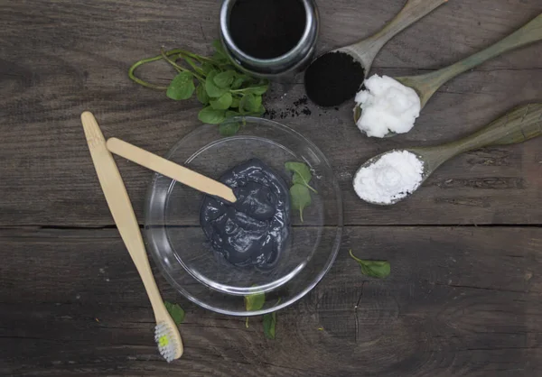 Group Natural Ingredients Prepare Toothpaste Activated Carbon — Foto de Stock