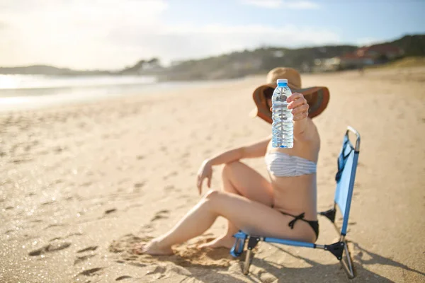 Irl Beach Sitting Chair Showing Bottle Mineral Water — 图库照片