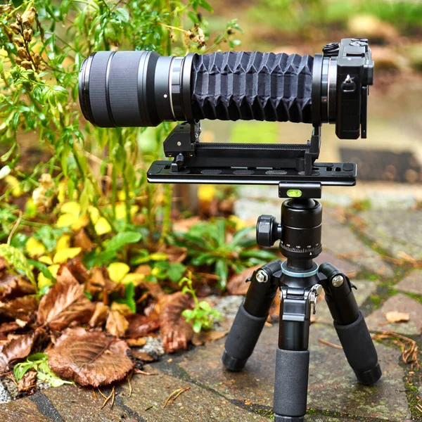 Selective Focus Digital Camera Bellows Zoom Lens Pocket Tripod — Stock fotografie