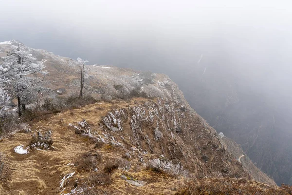 Beautiful Shot Foggy Hills — Φωτογραφία Αρχείου