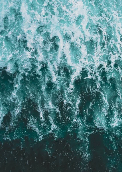 Vertical Shot Sea Waves Foam Perfect Background — ストック写真