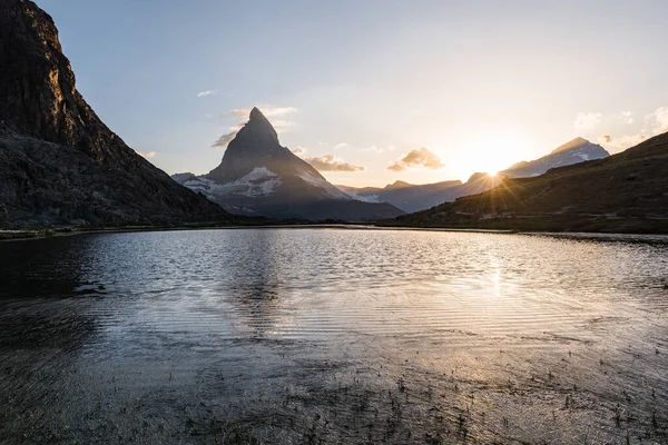 Gorgeous View Mount Matterhorn Golden Sun Shining Peaks Mountains — Stockfoto