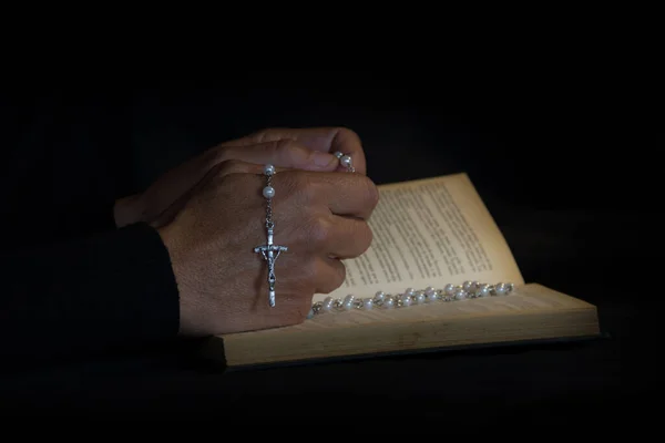 Hands Pray Catholic Rosary Gestures Faith Praise God — Stock fotografie