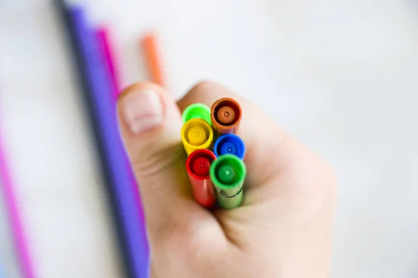 Closeup Shot Hand Holding Group Colorful Art Markers — Stok fotoğraf