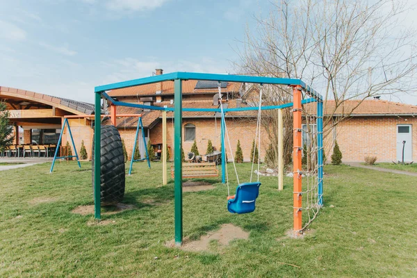 Primer Plano Parque Infantil Cerca Restaurante — Foto de Stock