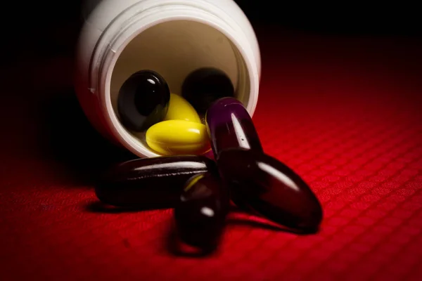 Closeup Shot Pills Spilled Bottle —  Fotos de Stock