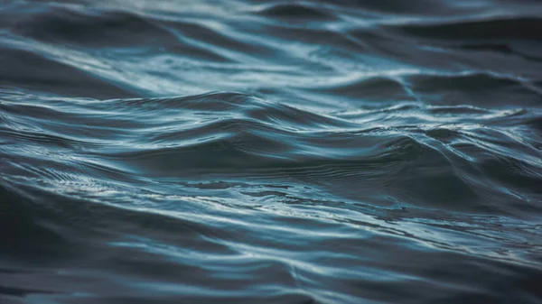 Closeup Shot Deep Blue Sea Waves — Φωτογραφία Αρχείου