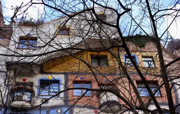 Low Angle Shot Bare Tree Residential Building Background — Φωτογραφία Αρχείου