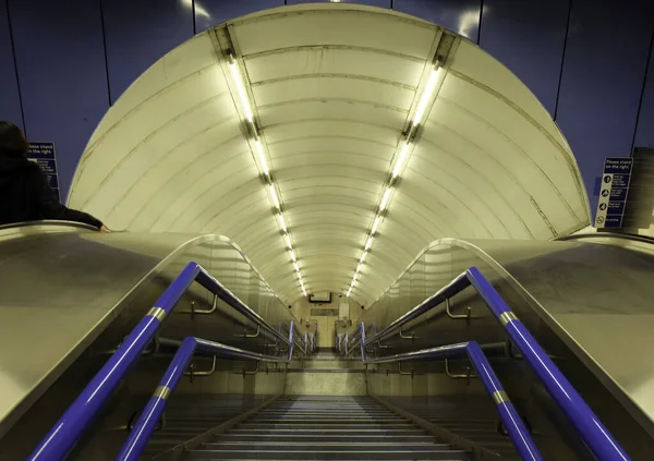 London United Kingdom Dezember 2015 Eine Rolltreppe Der Londoner Bahn — Stockfoto