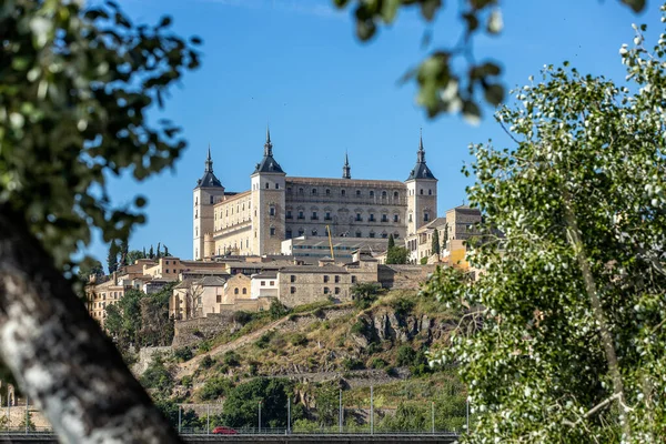 Scenic Shot Alcazar Toledo Stone Fortification Located Highest Part Toledo — Stock Photo, Image