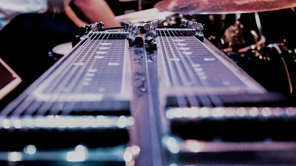 Selektiver Fokus Der Pedal Steel Gitarre Auf Einer Bühne Vor — Stockfoto