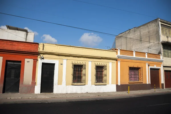 Arquitectura Antisísmica Ciudad Guatemala Fachadas Casas Propiedad Privada — Foto de Stock