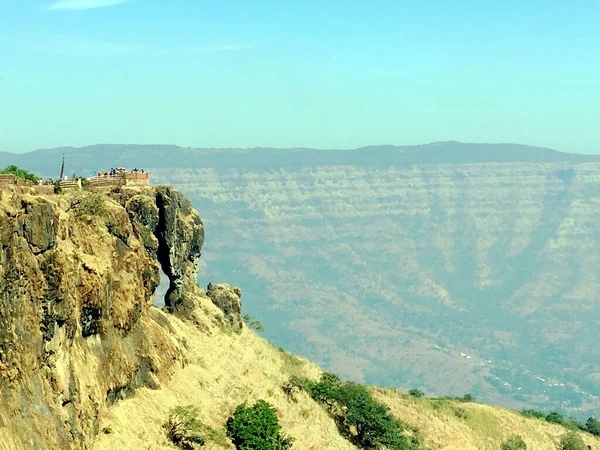 Klippiga Bergen Blå Himmel Indien Djurliv — Stockfoto