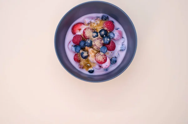 Top View Yogurt Raspberries Blueberries Powder Bowl Isolated Cream Background — Stock Photo, Image