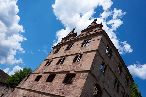 Low Angle Shot Old Brick Buildings Bright Sky — Stock Photo, Image