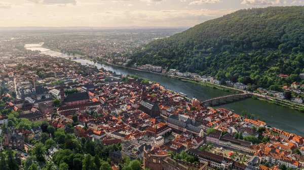 Almanya Ele Geçirilen Nehir Kıyısındaki Heidelberg Şehrinin Hava Görüntüsü — Stok fotoğraf