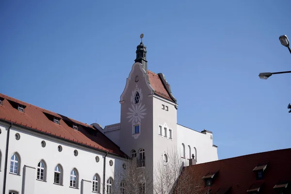 Alacsony Szögű Kép Egy Templomról — Stock Fotó