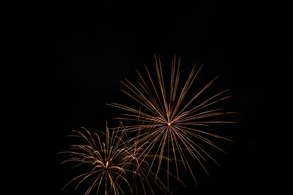 Cielo Oscuro Con Explosión Fuegos Artificiales Colores — Foto de Stock