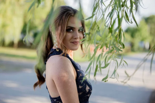 Attractive Caucasian Female Wearing Elegant Dark Blue Dress Seen Tree — Stock Photo, Image