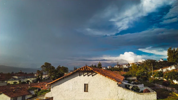 콜롬비아의 비타에 세라믹 집들의 아름다운 — 스톡 사진