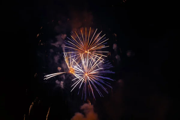 Dark Sky Colorful Firework Blast — Stockfoto