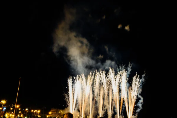 Dunkler Himmel Mit Buntem Feuerwerk — Stockfoto