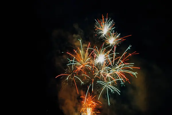 Dark Sky Colorful Firework Blast — Stockfoto