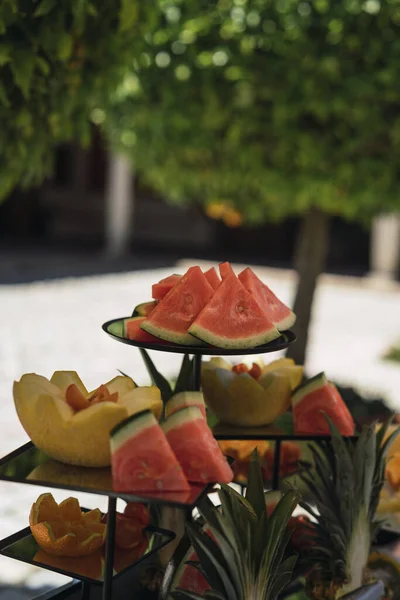 Tiro Vertical Frutas Redução Uma Mesa Fourchette — Fotografia de Stock